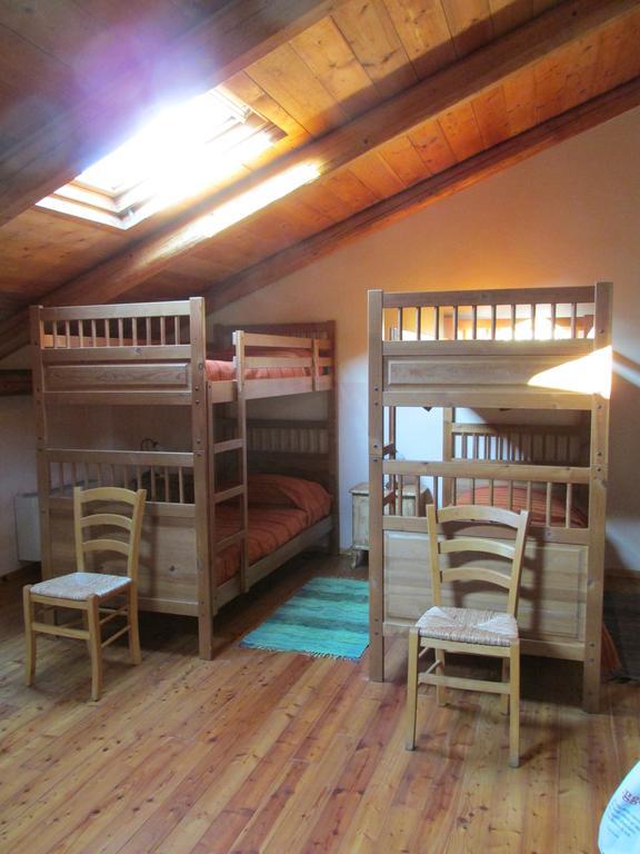 فندق Aramengoفي  Agriturismo Arcobaleno الغرفة الصورة
